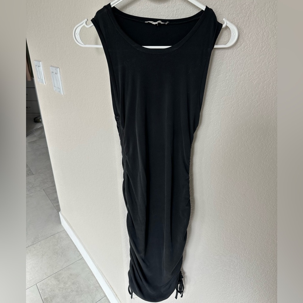 Women’s SMALL midi dress